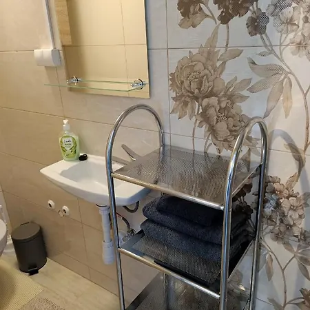 Apartment Dwuosobowe Z Wejsciem Z Ogrodu